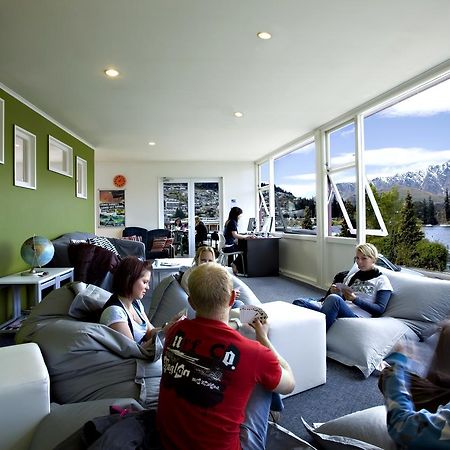 Bumbles Backpackers Vandrarhem Queenstown Exteriör bild