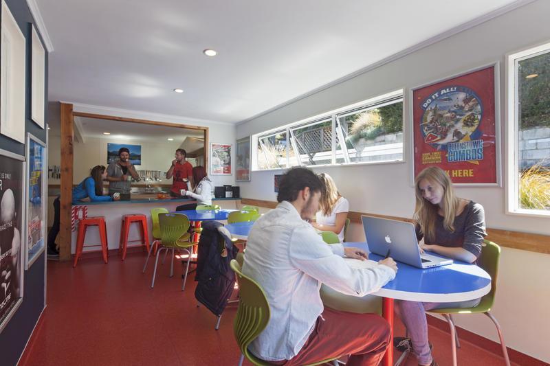 Bumbles Backpackers Vandrarhem Queenstown Exteriör bild