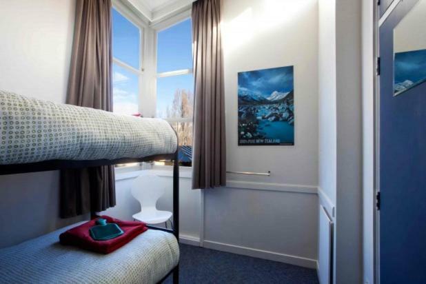 Bumbles Backpackers Vandrarhem Queenstown Exteriör bild